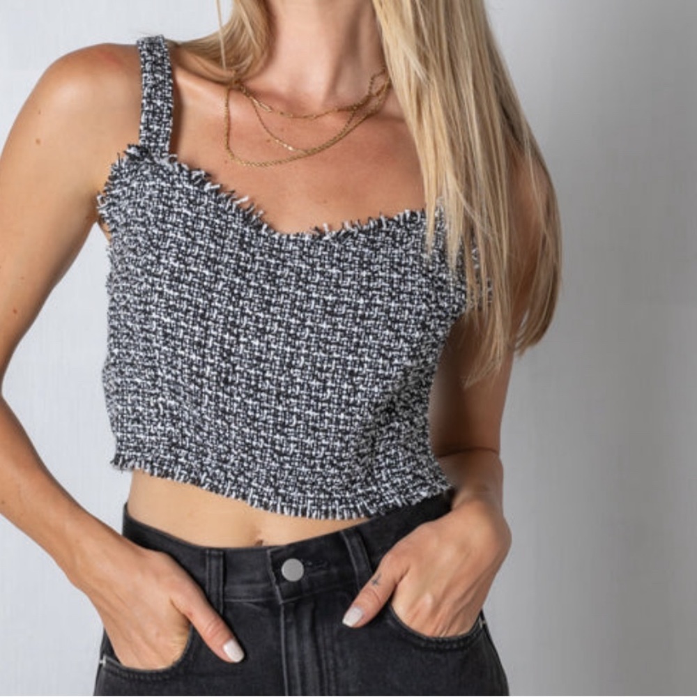 Vestique Tank top